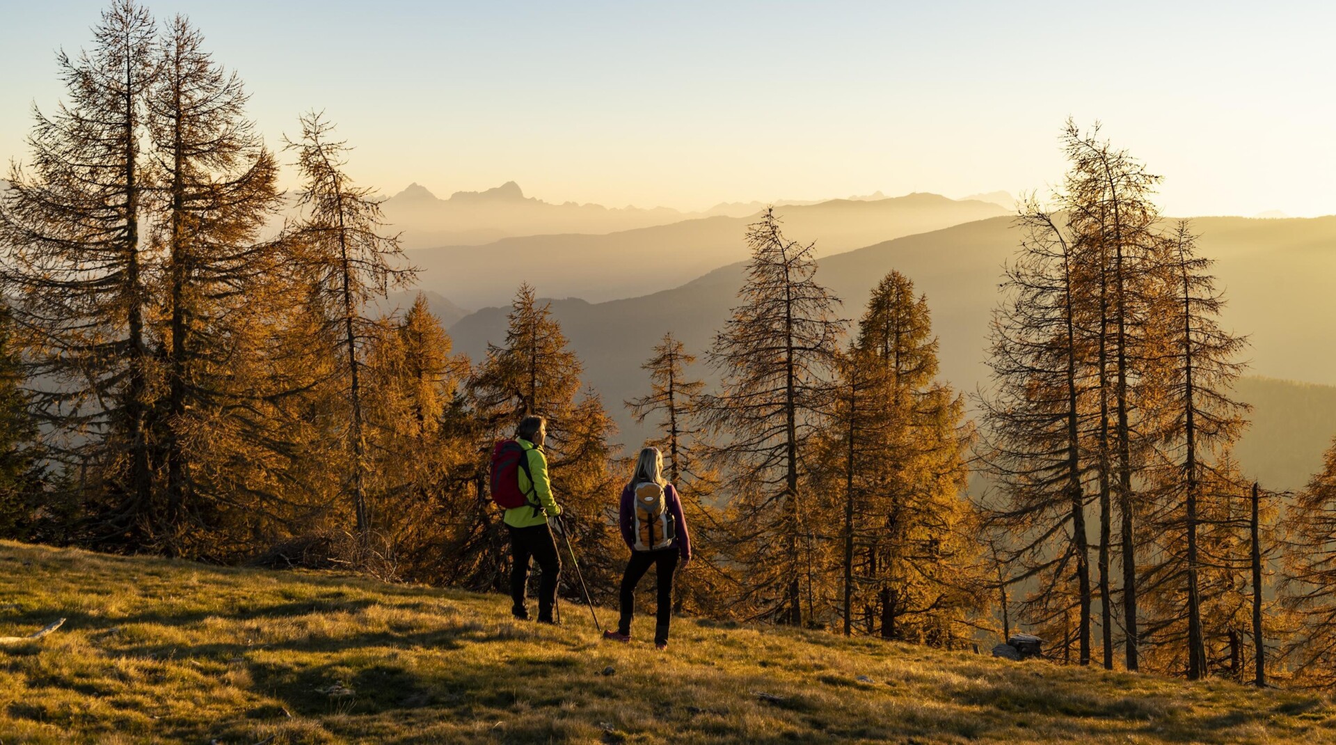 "Die Herbstferien sind die beste Zeit für gemeinsame Familienmomente: Kärntens goldene Herbsttage laden zum Entdecken, Durchatmen und Zusammensein ein. Gönnen Sie sich eine kleine Auszeit, die allen guttut.“