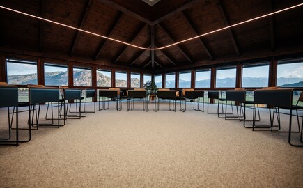Ein großer Seminarraum im 4-Stern Hotel am Ossiacher See